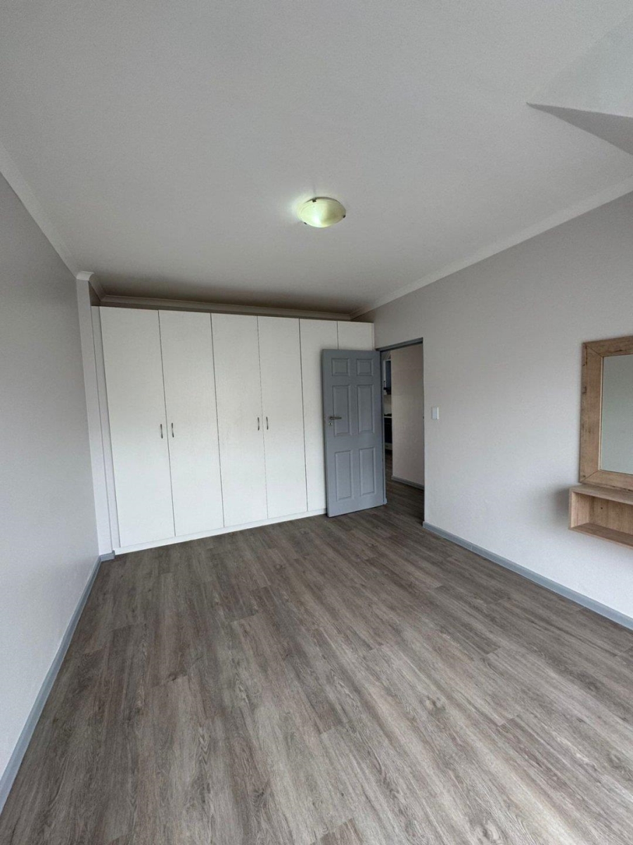 2 Bedroom Property for Sale in Whispering Pines Western Cape